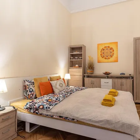 Harmony & Cute - Lägenhet Budapest